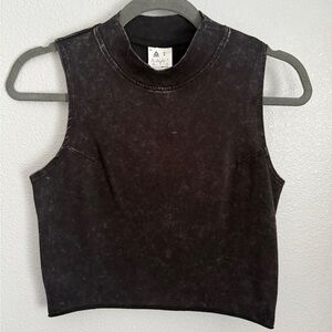 NWOT Reebok Charcoal Crop Muscle Tee